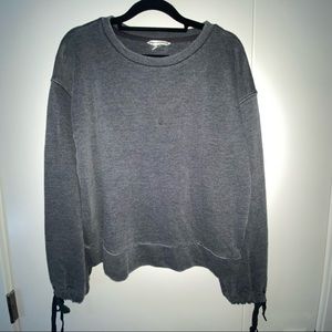tie sleeve crew neck